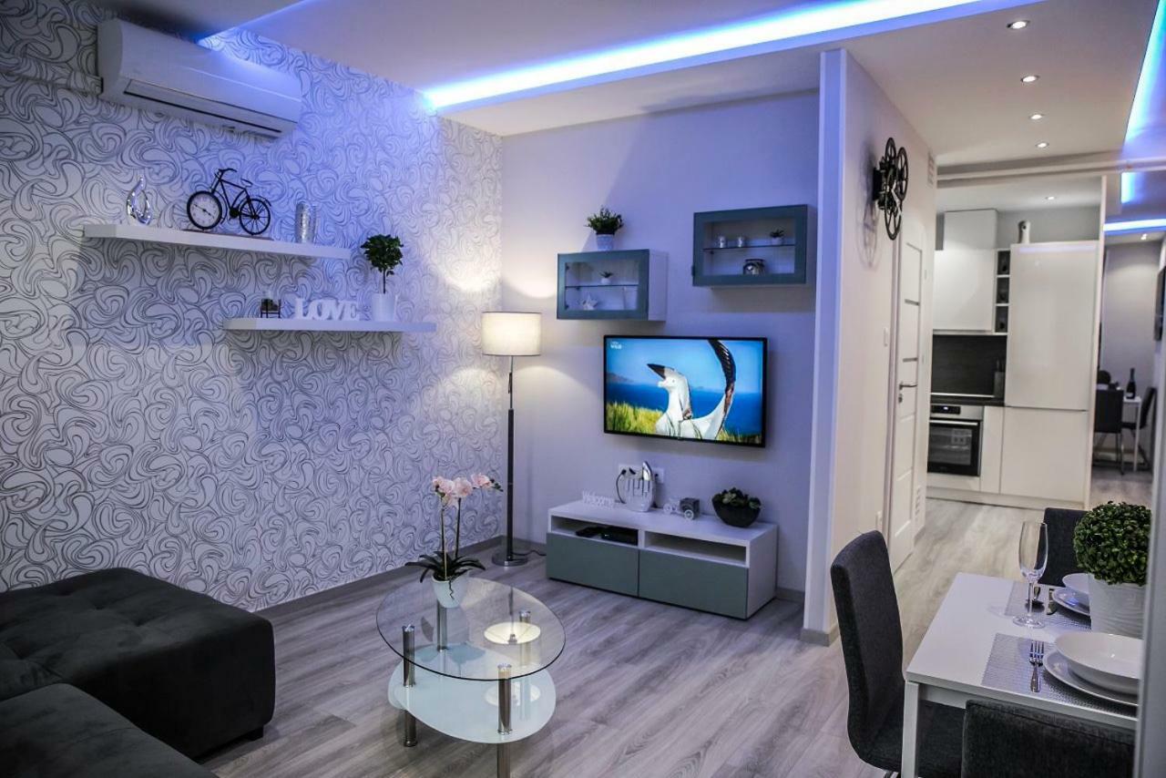 Downtown Dream Apartmans Szeged Buitenkant foto