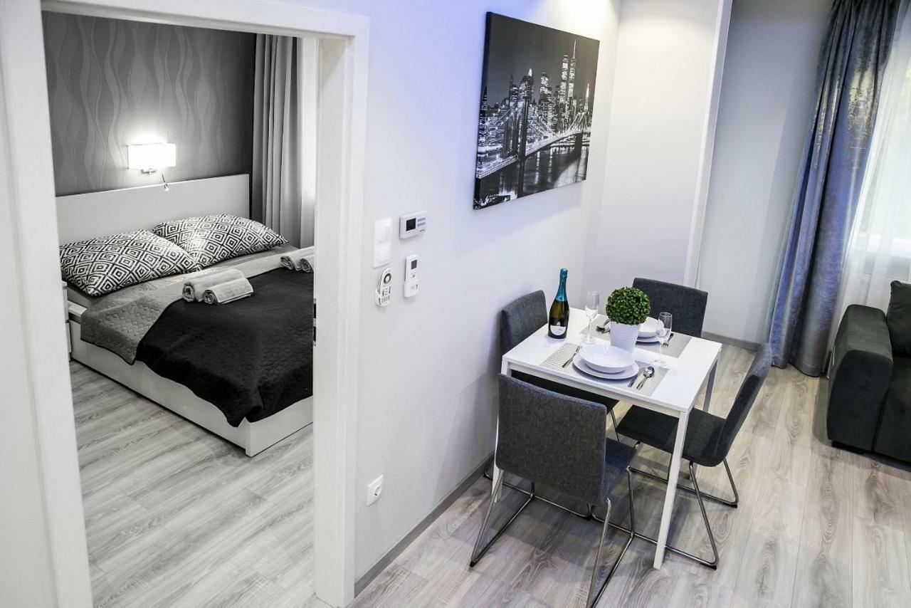 Downtown Dream Apartmans Szeged Buitenkant foto