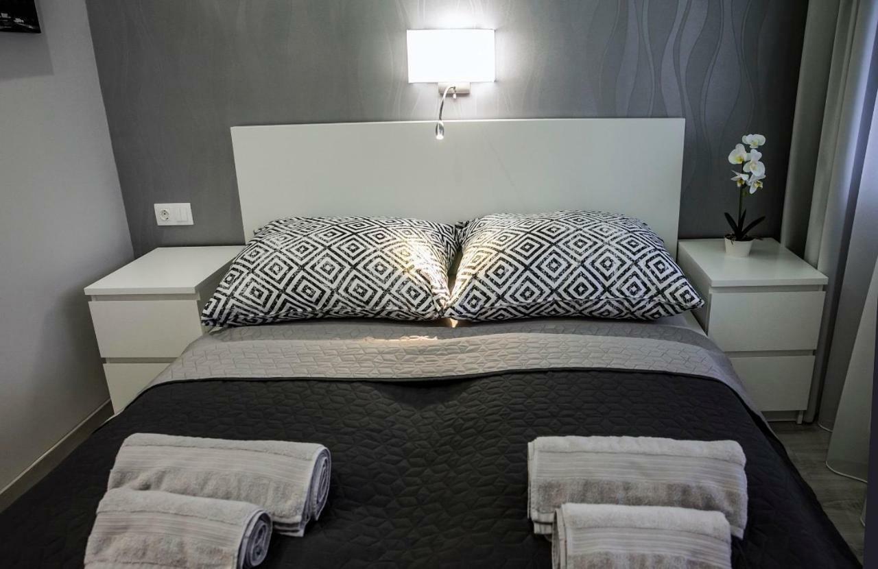 Downtown Dream Apartmans Szeged Buitenkant foto
